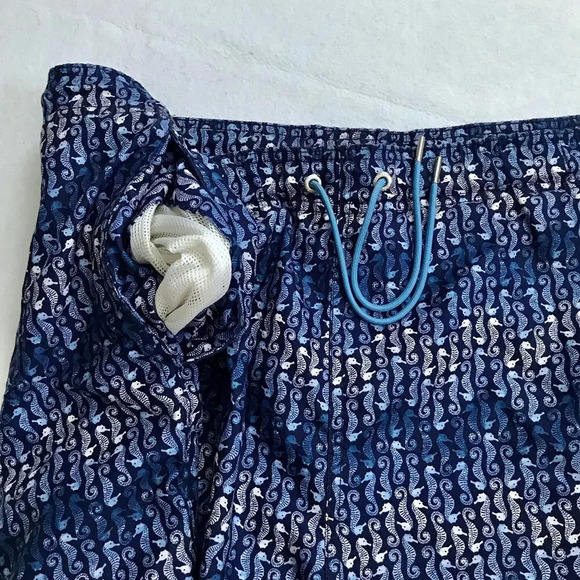 Lands' End NWOT Seahorse Volley Swim Trunk Men XL (40-42) - Picture 4 of 12